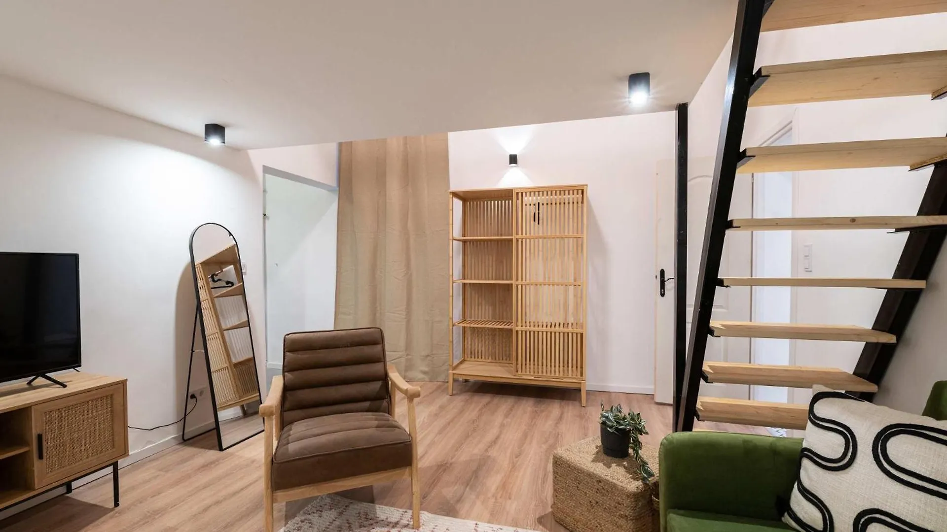 Urban Oasis Weiner Daire Budapeşte